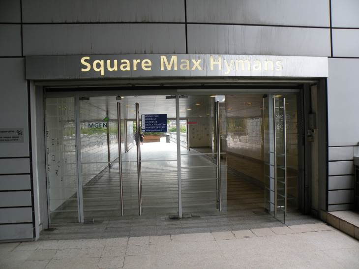  accès au square Max Hymans
